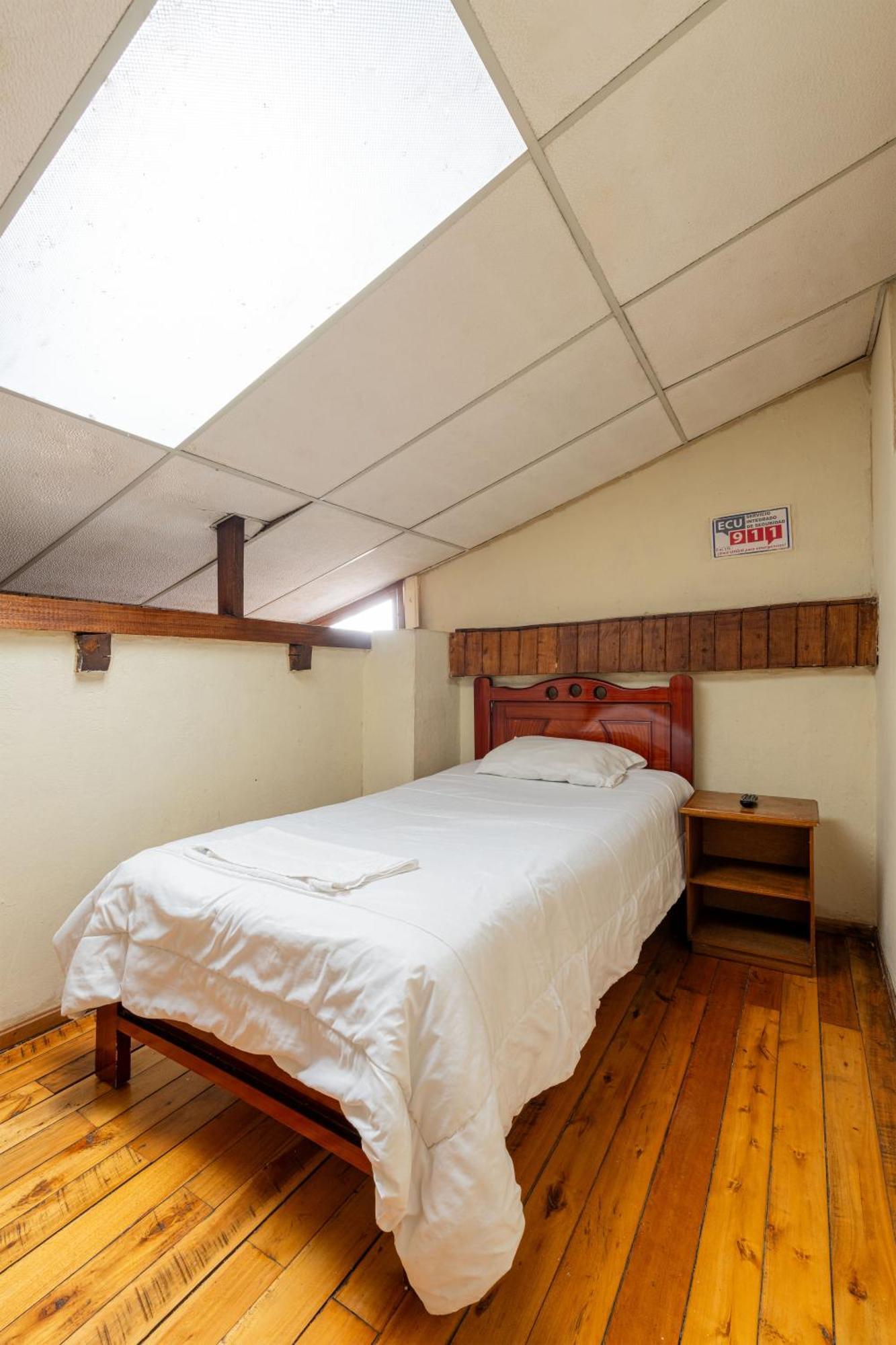 Hostal La Suite Сангольки Экстерьер фото