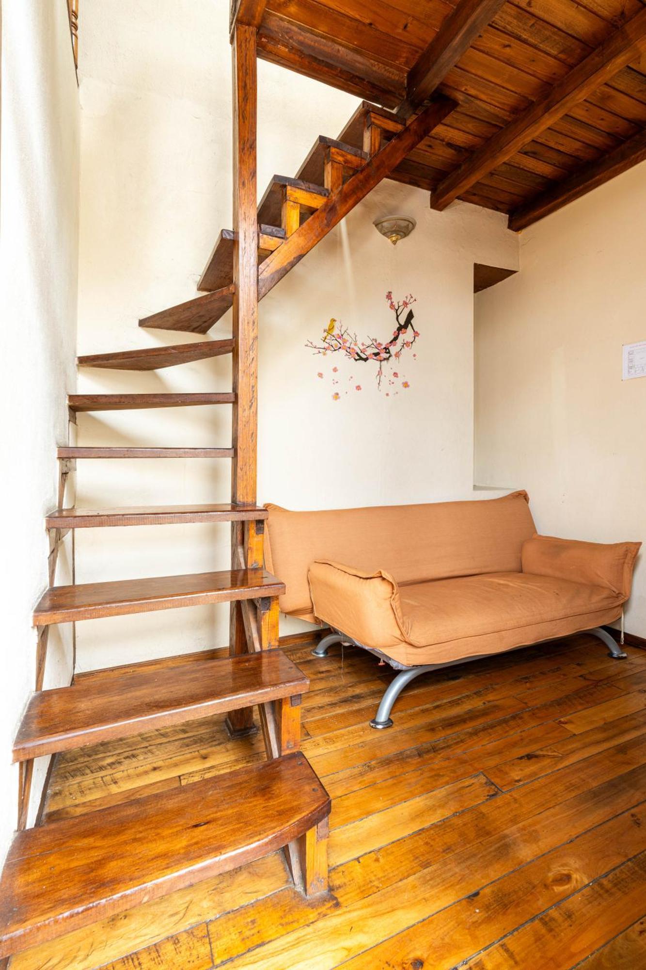 Hostal La Suite Сангольки Экстерьер фото