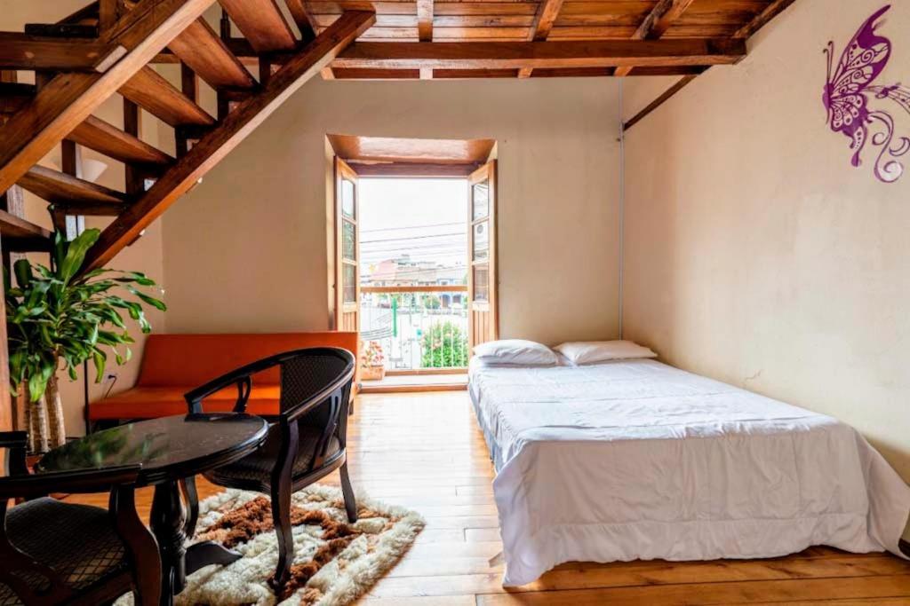 Hostal La Suite Сангольки Экстерьер фото