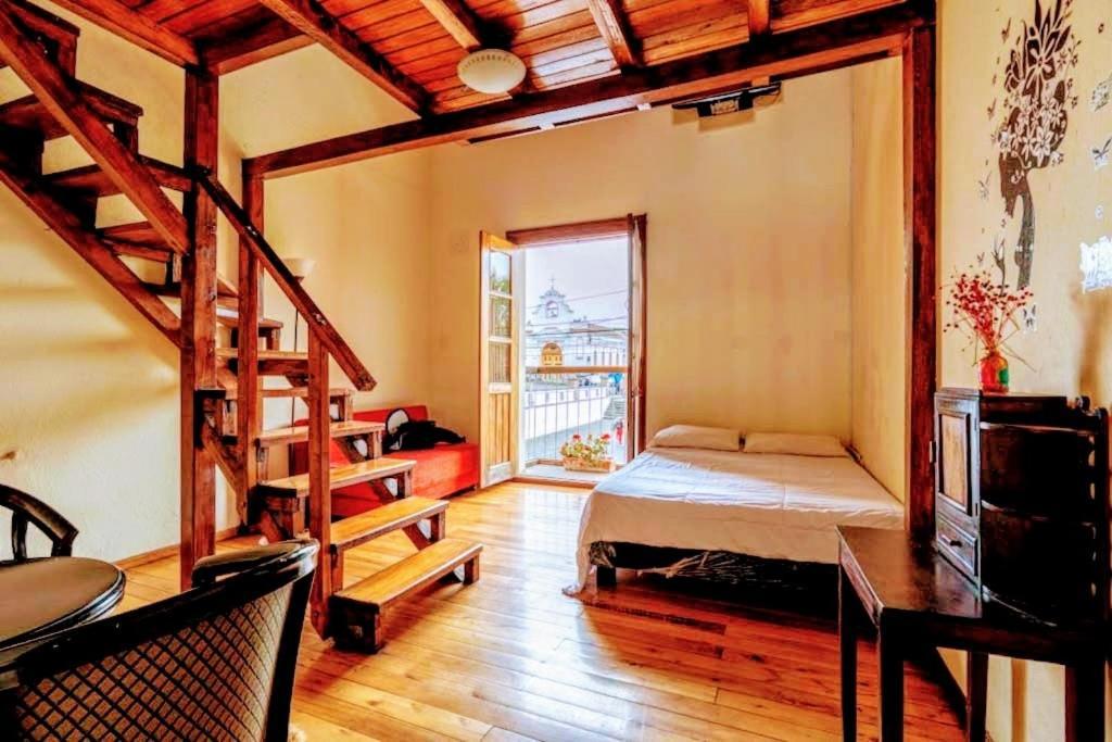 Hostal La Suite Сангольки Экстерьер фото