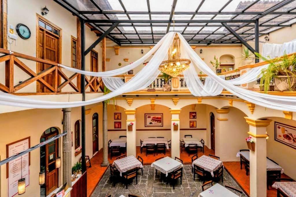 Hostal La Suite Сангольки Экстерьер фото